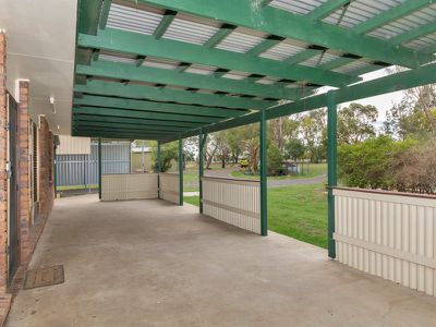 33-35 Roland Court, Peak Crossing