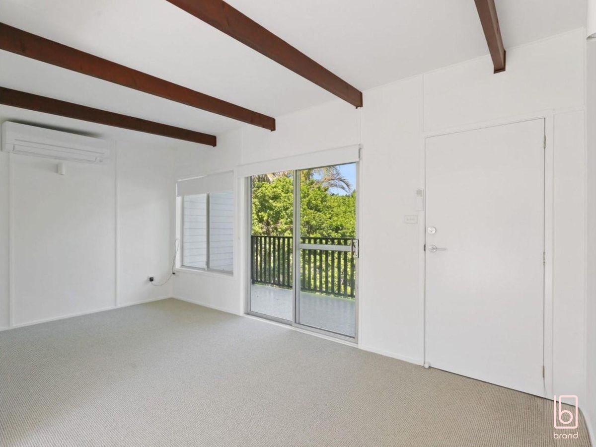329 Tuggerawong Road, Tuggerawong