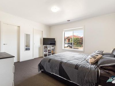 2 Fortescue Boulevard, Manor Lakes