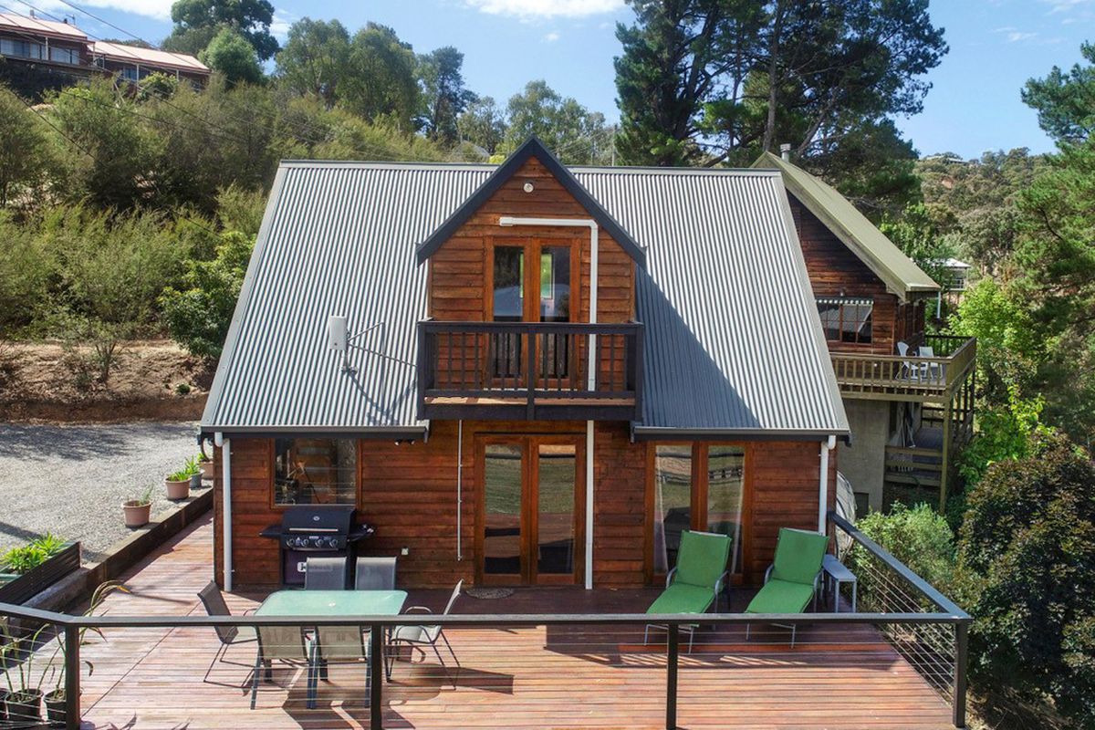 4 Murmuring Way, Goughs Bay