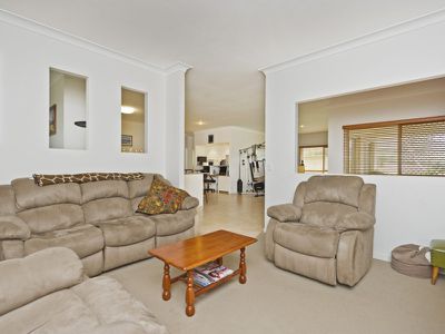 15 Waterclover Drive, Pimpama