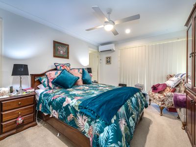 5 / 5 Chanell Close, Coombabah