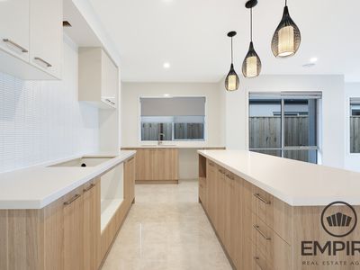 119 Yeungroon Boulevard, Clyde North