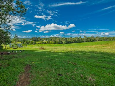 40 McGinn Road, Gheerulla