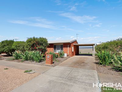 4 / 12 Remlaw Road, Horsham
