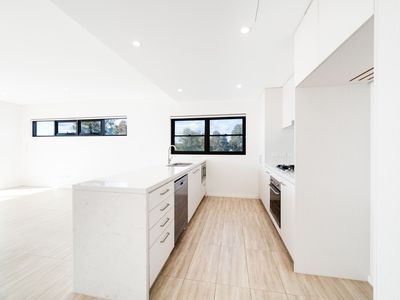 33/93 Caddies Boulevard, Rouse Hill