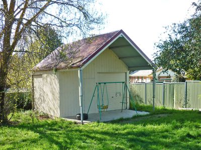 8 Sturt Street, Blayney