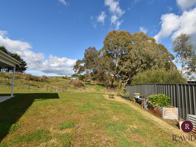 20 GRATTON WAY, Beechworth