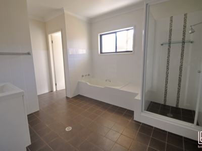 25 South Street, Killarney Vale