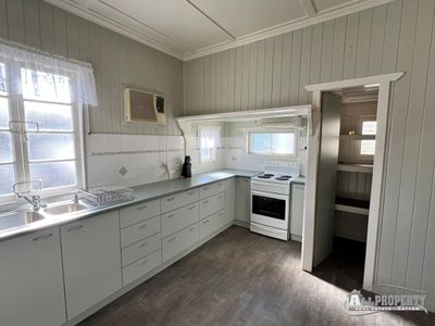 Room 1 / 20 East Street, Gatton