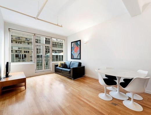 Stylish and sizeable one bedroom apartment - superb Collins St address