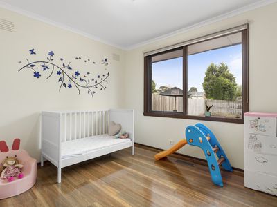 22 Sara Road, Scoresby