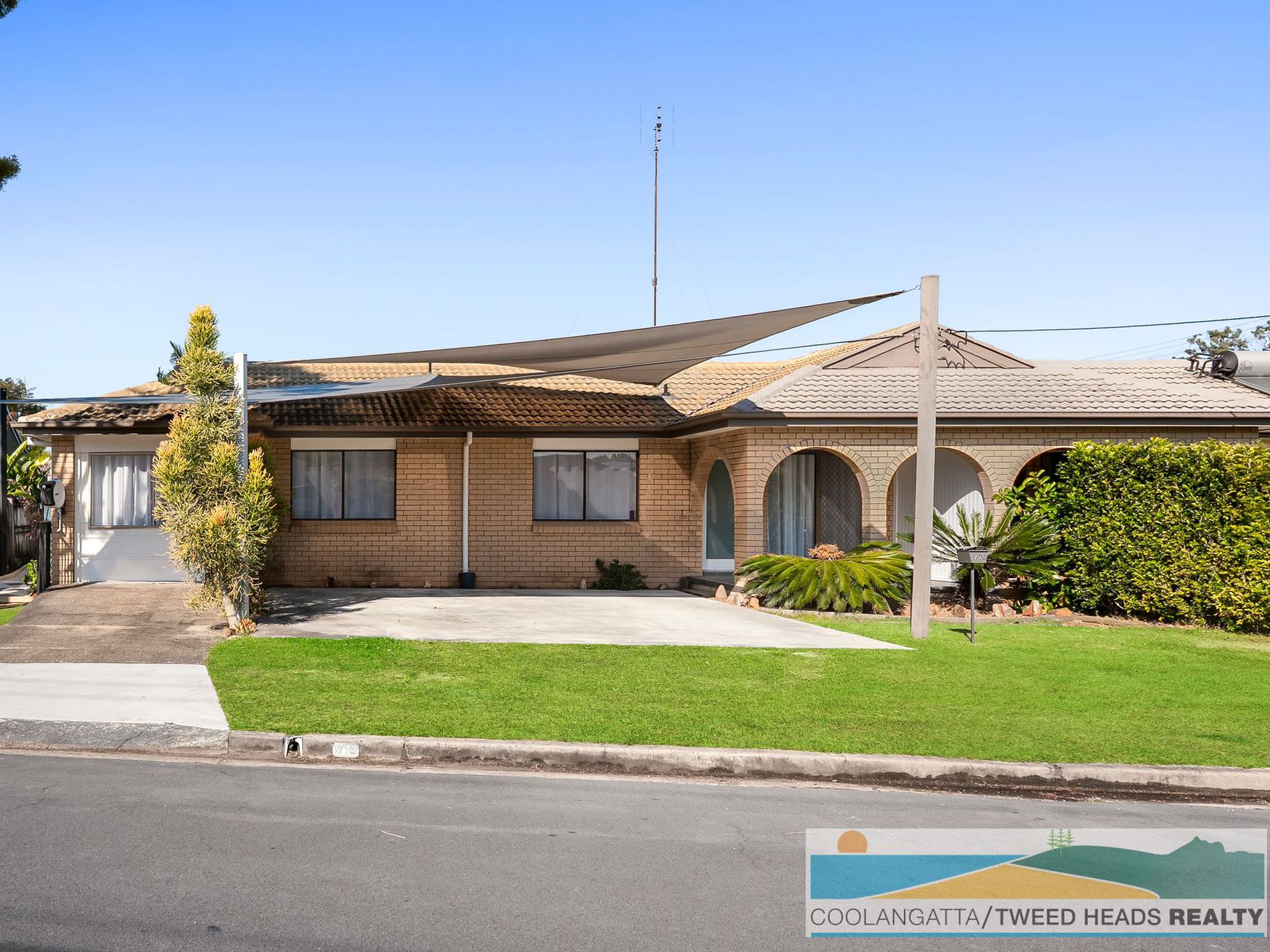 1 / 73 Jacaranda Avenue, Tweed Heads West