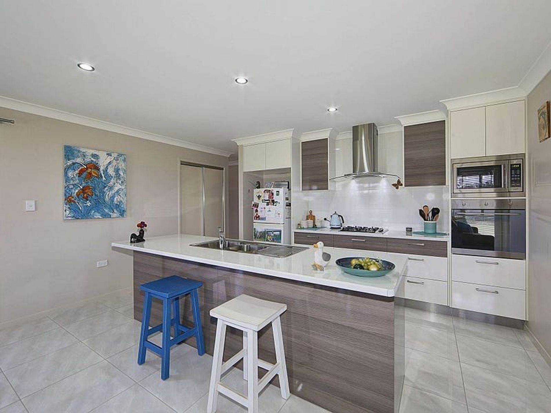 1 Sundew Ct, Woodgate
