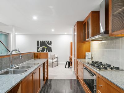 2 / 42 Terrace Road, East Perth