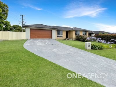 10 Peak Ave, North Nowra