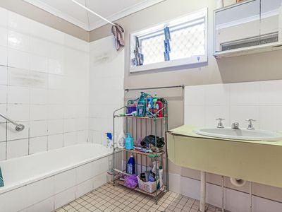 16-18 Edward Street, Cairns North