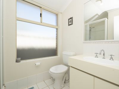 7 Crosshill Green, Kinross