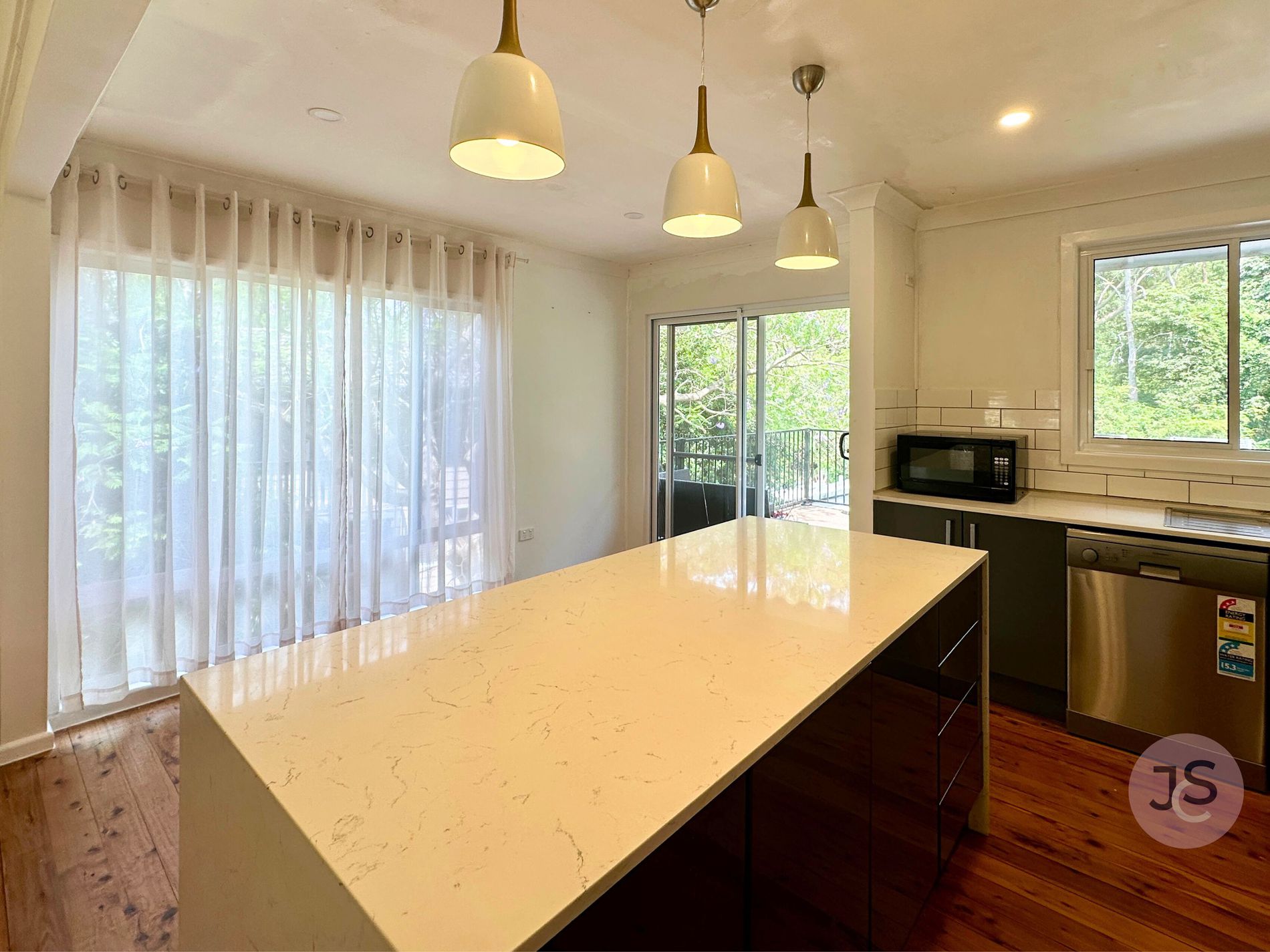 27 CAMBRIDGE DRIVE, Garden Suburb