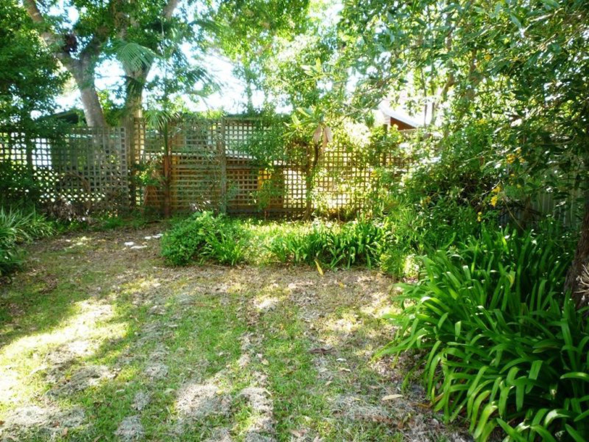 8 Beach Street, Lake Tabourie