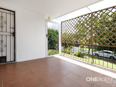 8 Sanderling St, Inala