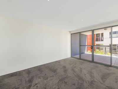 13D / 17 Uriarra Road, Queanbeyan