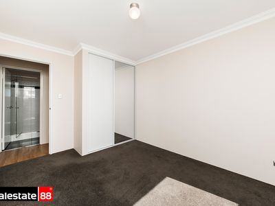 8 Quenda Road, Harrisdale