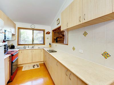 42 Katandra Crs, Bellbird Park