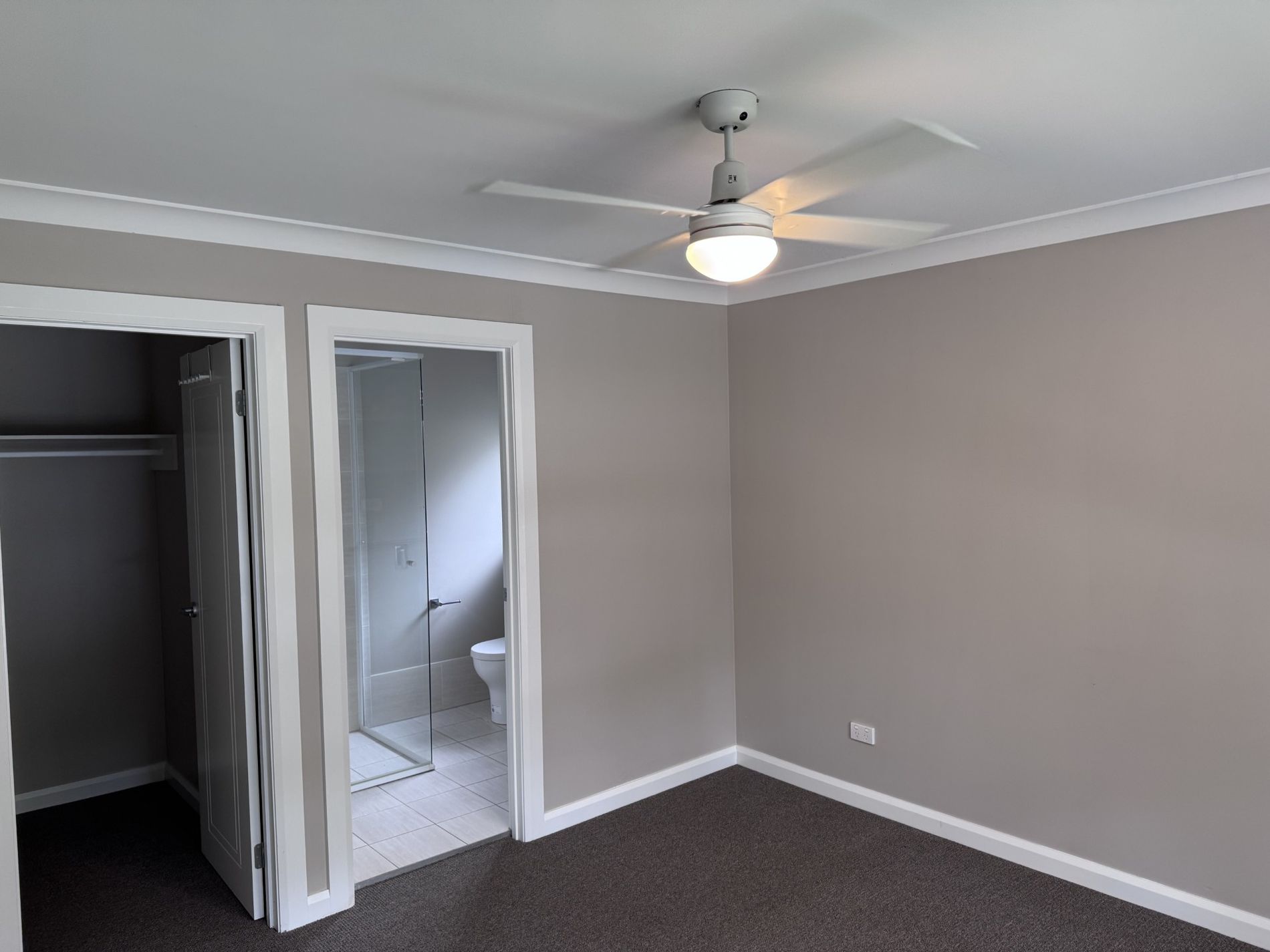 1 The Bounty, Manyana