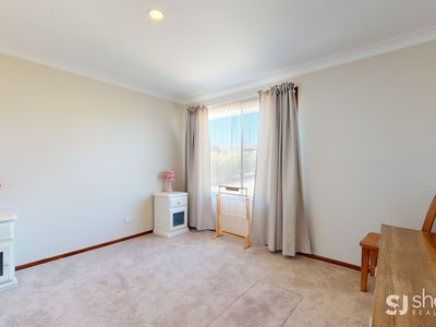 11 Bass Place, Dubbo