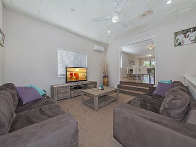 156 Kamarin Street, Manly West