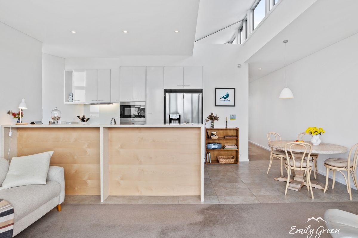 2 / 26 View Street, Sandy Bay