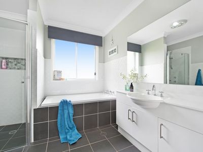 24 Porter Circuit, Milton