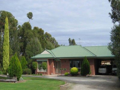 72 Parkman Avenue, Barham