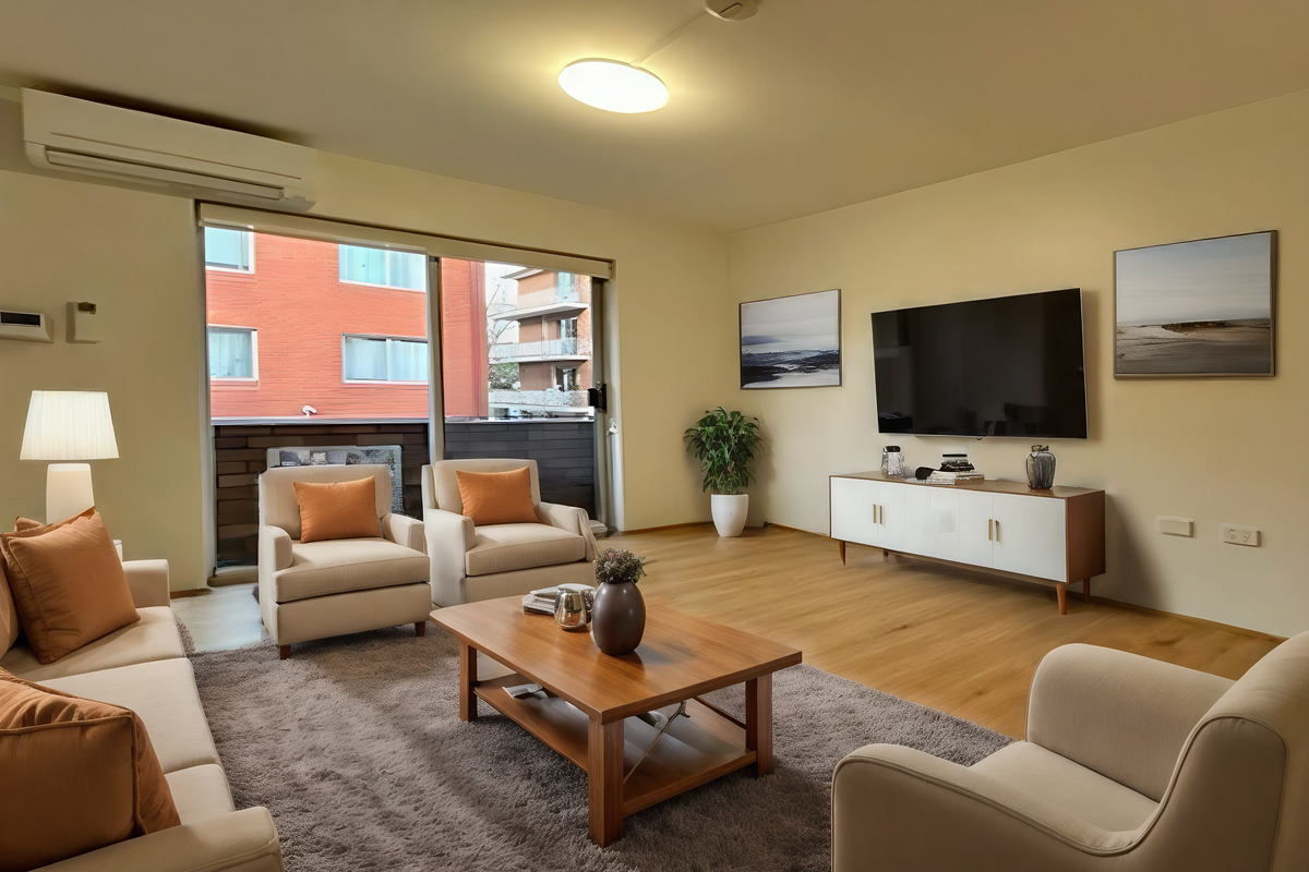 7 / 2 MacIntosh Street, Mascot