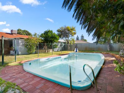 6 Ocean Place, Waikiki