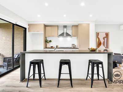 2 Plenty Way, Cranbourne North