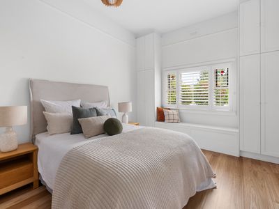 142 North Road, Newport