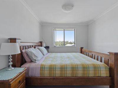 35 & 35a Gemini Way, Narrawallee