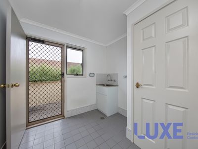 42 Woodfull Loop, Gordon
