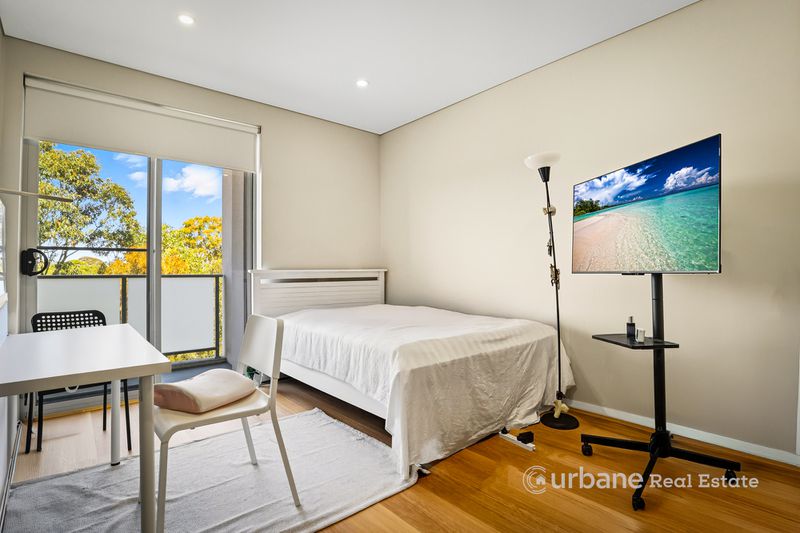 31 / 50 Loftus Crescent, Homebush