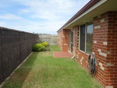 33 FERNDALE AVENUE, Dalyellup