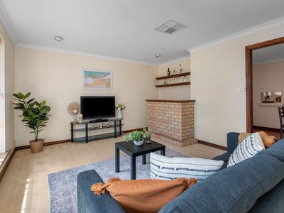 21 Premier Street, Hannans