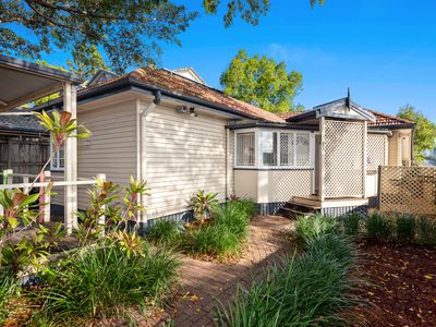 60 Lisson Grove, Wooloowin