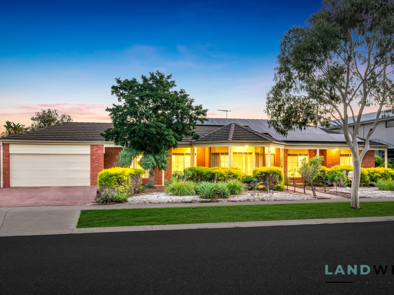 6  EILDON AVENUE, Manor Lakes