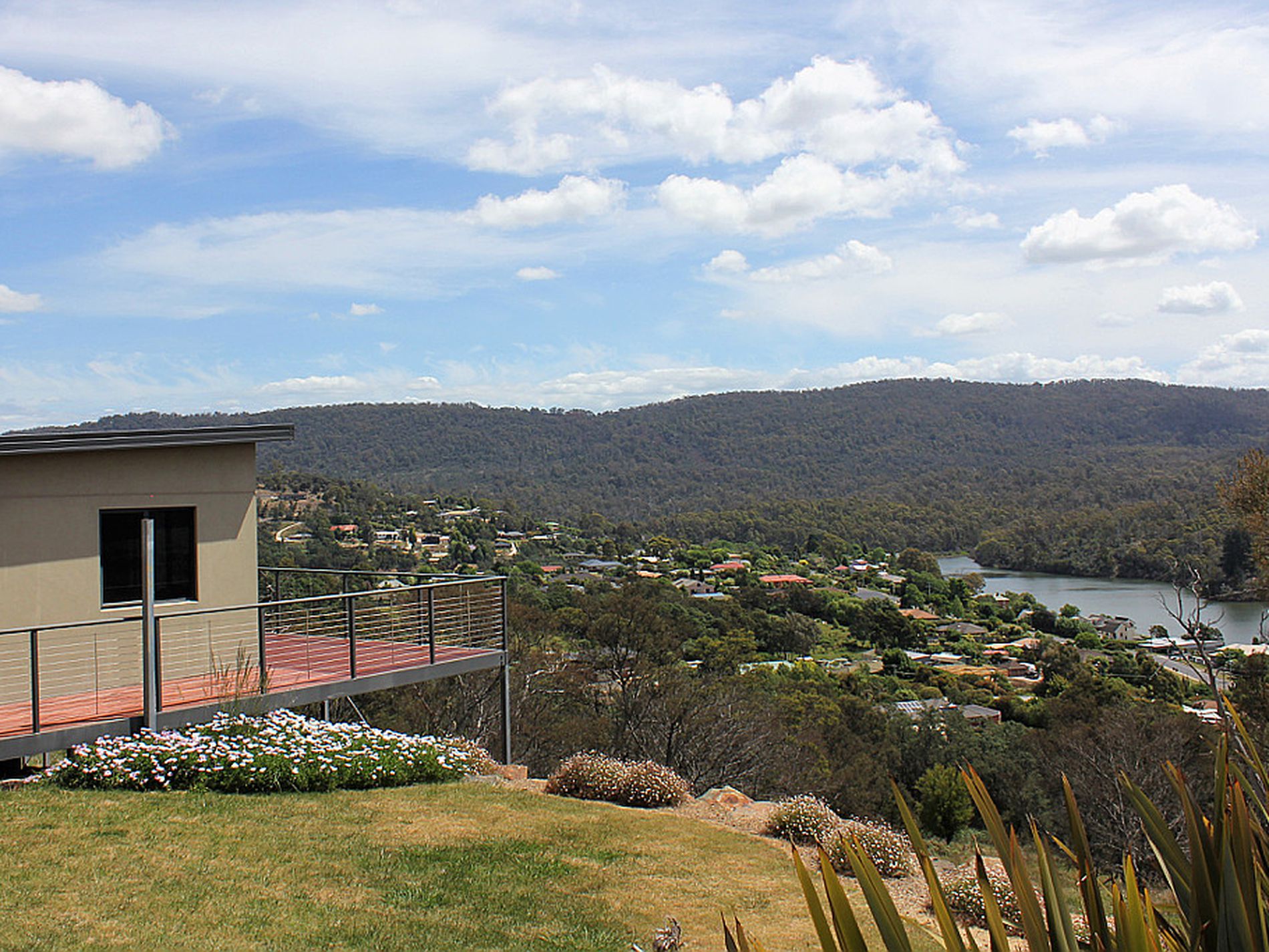 11 Zenith Court, Blackstone Heights