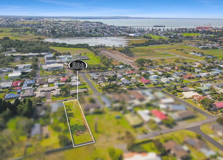 37 Balmoral Court, Portland