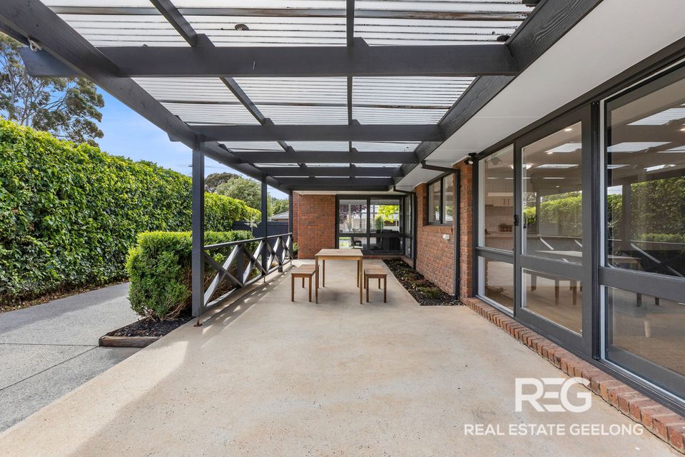17 Cameron Crescent, Lara