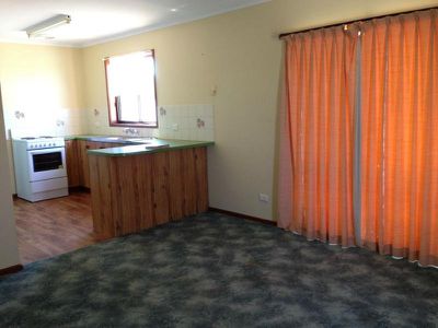 Unit 1 / 115 Fowler Street, Deniliquin