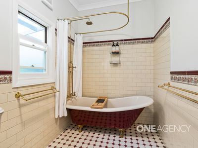 4 Bottle Brush Avenue, Bewong